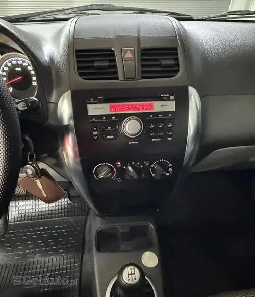 SUZUKI SX4 