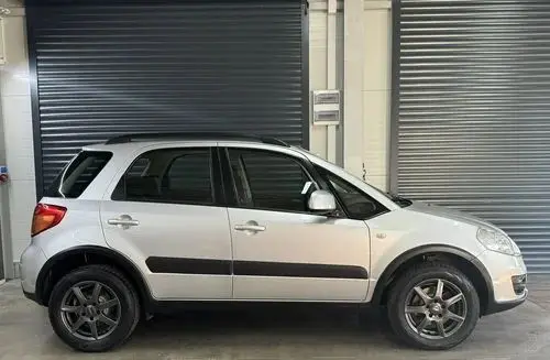 SUZUKI SX4 