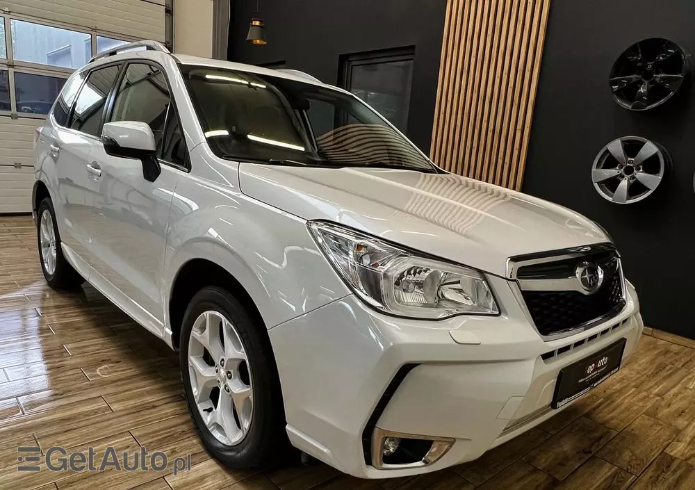 SUBARU Forester 2.0XT Platinum Lineartronic
