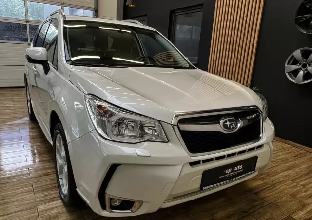 SUBARU Forester 2.0XT Platinum Lineartronic