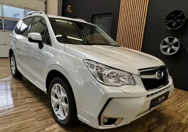 SUBARU Forester 2.0XT Platinum Lineartronic
