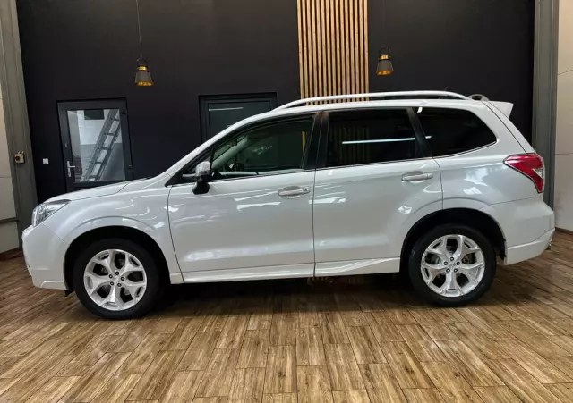 SUBARU Forester 2.0XT Platinum Lineartronic