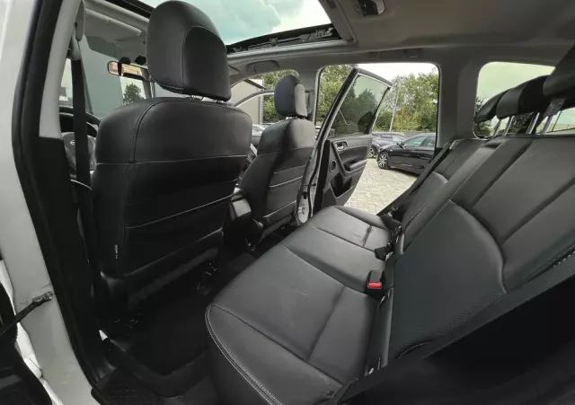 SUBARU Forester 2.0XT Platinum Lineartronic
