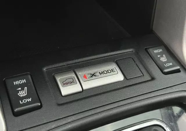 SUBARU Forester 2.0XT Platinum Lineartronic