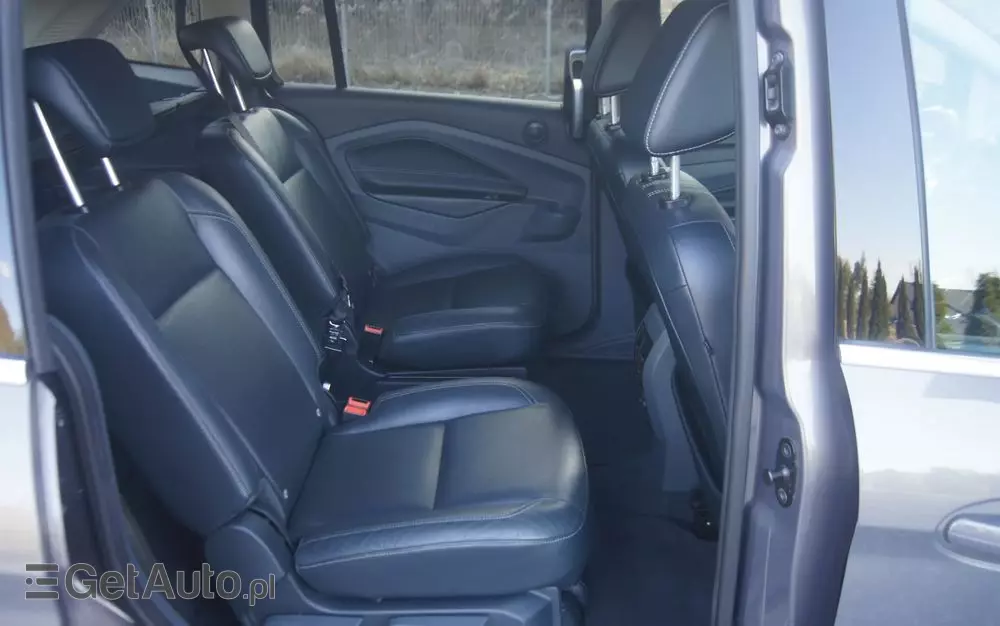 FORD Grand C-MAX 1.6 TDCi Titanium