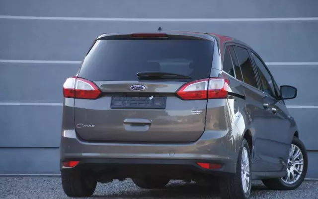 FORD Grand C-MAX 1.6 TDCi Titanium