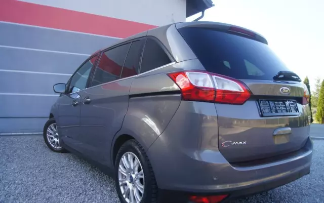 FORD Grand C-MAX 1.6 TDCi Titanium