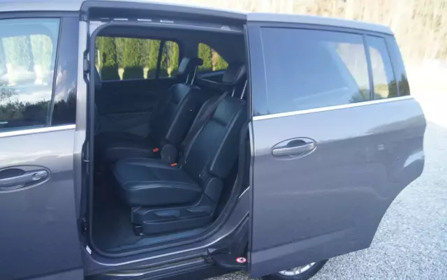 FORD Grand C-MAX 1.6 TDCi Titanium