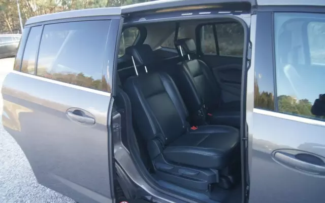 FORD Grand C-MAX 1.6 TDCi Titanium