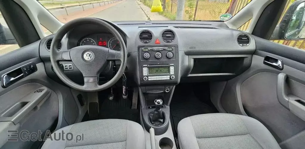VOLKSWAGEN Caddy 
