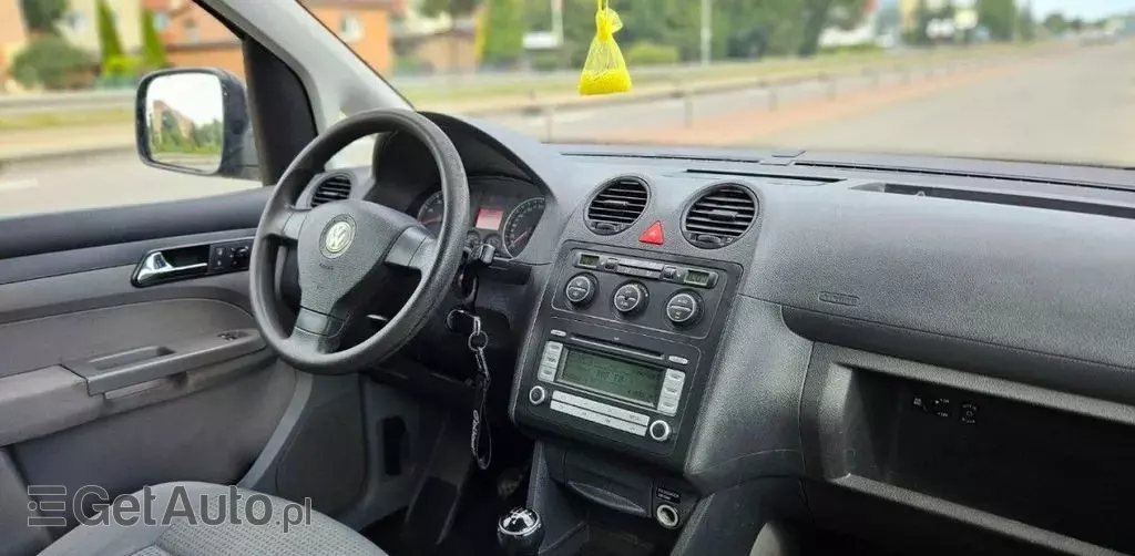 VOLKSWAGEN Caddy 