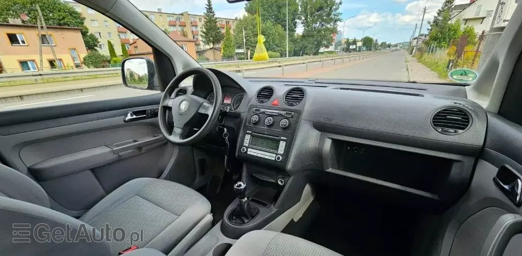 VOLKSWAGEN Caddy 