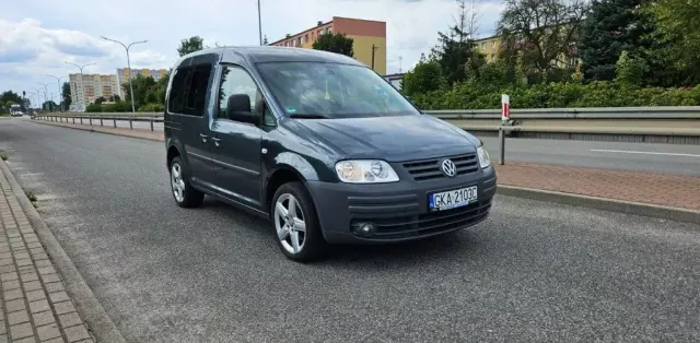 VOLKSWAGEN Caddy 