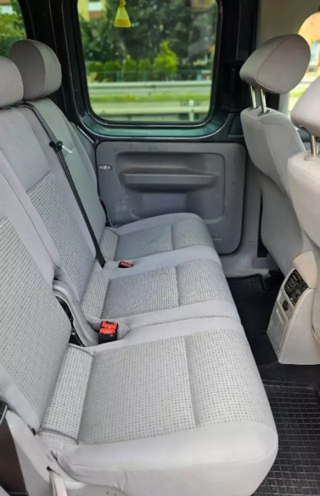 VOLKSWAGEN Caddy 