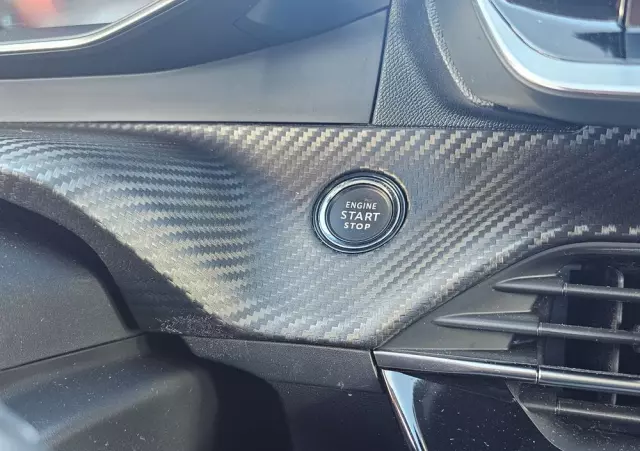 PEUGEOT 2008 1.2 PureTech Allure Pack S&S