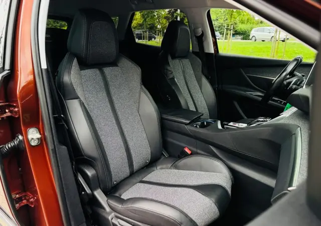 PEUGEOT 3008 BlueHDi 120 Stop & Start EAT6 Allure
