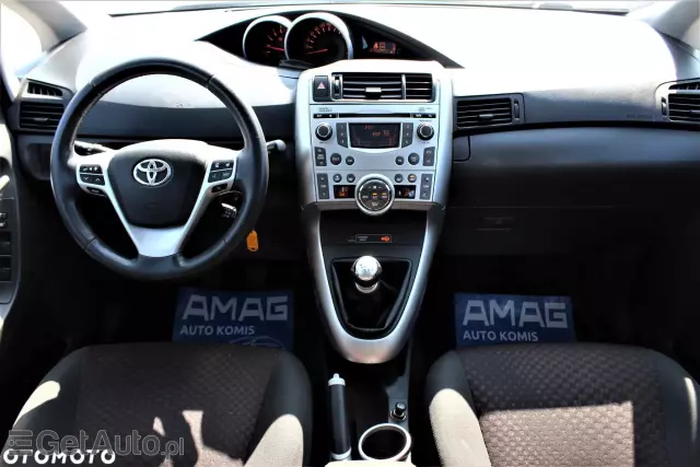 TOYOTA Verso 2.0 D-4D Travel