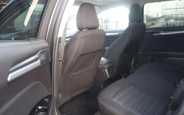 FORD Mondeo 2.0 TDCi Edition PowerShift