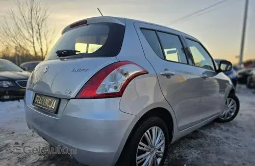 SUZUKI Swift 