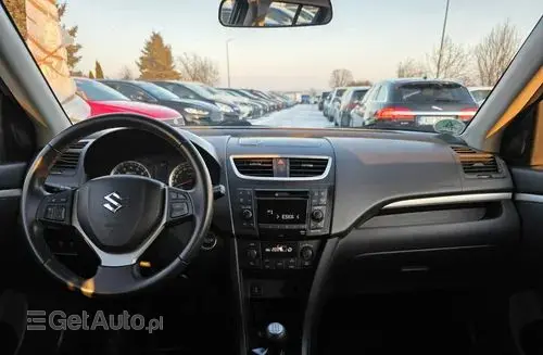 SUZUKI Swift 