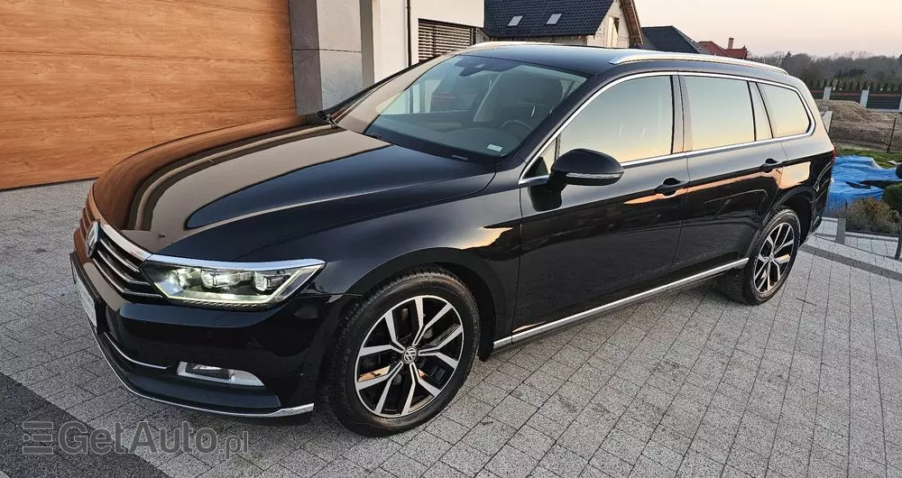 VOLKSWAGEN Passat Variant 2.0 TDI DSG (BlueMotion Technology) Highline