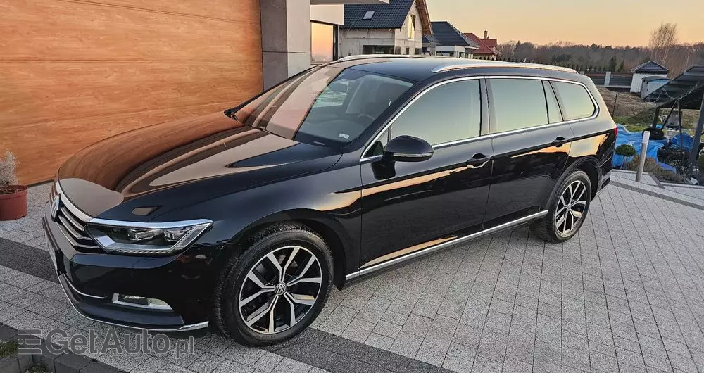 VOLKSWAGEN Passat Variant 2.0 TDI DSG (BlueMotion Technology) Highline