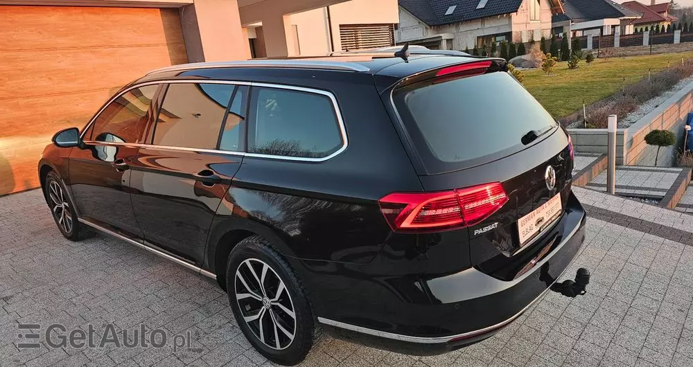 VOLKSWAGEN Passat Variant 2.0 TDI DSG (BlueMotion Technology) Highline