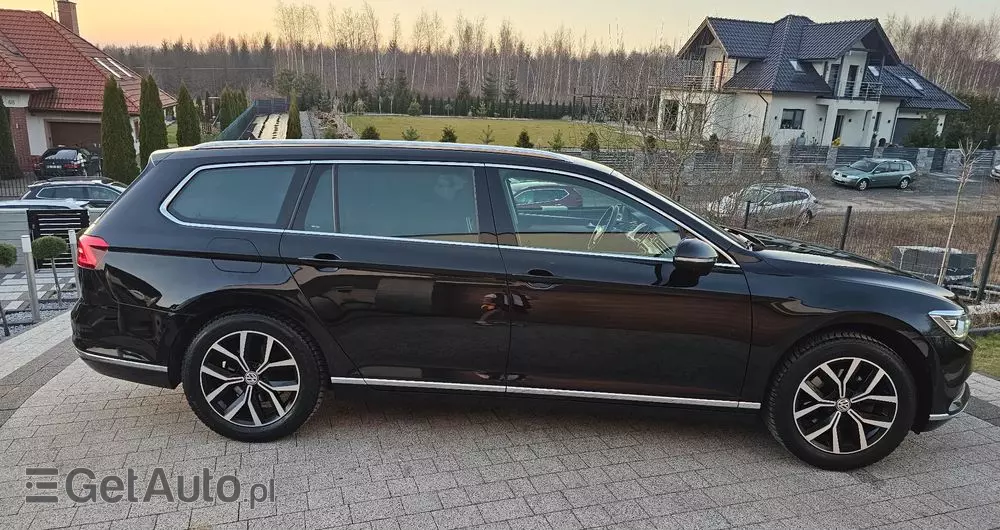 VOLKSWAGEN Passat Variant 2.0 TDI DSG (BlueMotion Technology) Highline