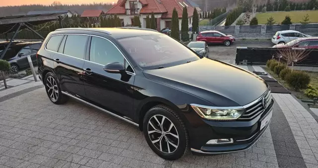 VOLKSWAGEN Passat Variant 2.0 TDI DSG (BlueMotion Technology) Highline