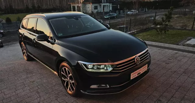 VOLKSWAGEN Passat Variant 2.0 TDI DSG (BlueMotion Technology) Highline