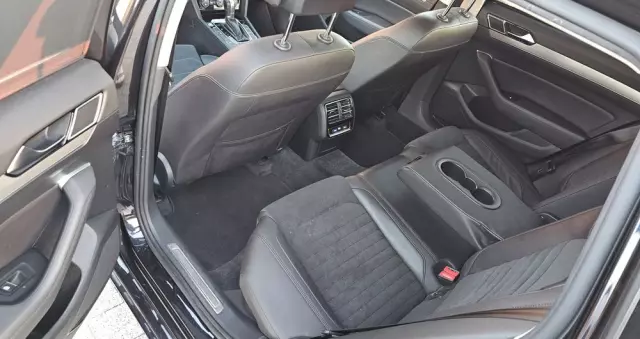 VOLKSWAGEN Passat Variant 2.0 TDI DSG (BlueMotion Technology) Highline