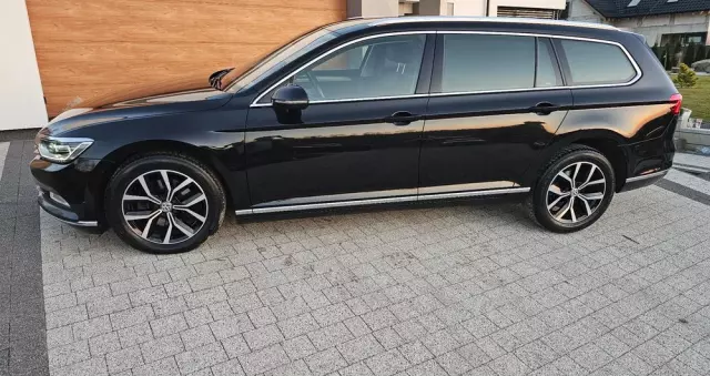 VOLKSWAGEN Passat Variant 2.0 TDI DSG (BlueMotion Technology) Highline