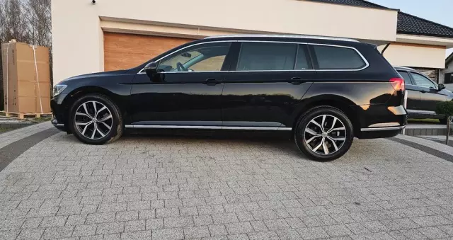 VOLKSWAGEN Passat Variant 2.0 TDI DSG (BlueMotion Technology) Highline
