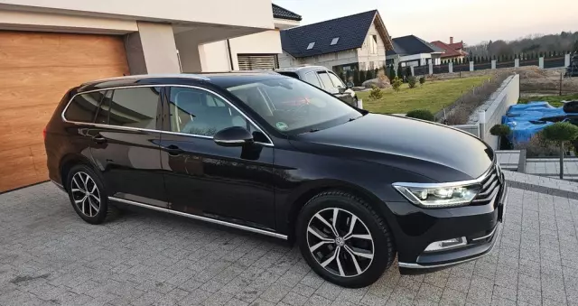 VOLKSWAGEN Passat Variant 2.0 TDI DSG (BlueMotion Technology) Highline