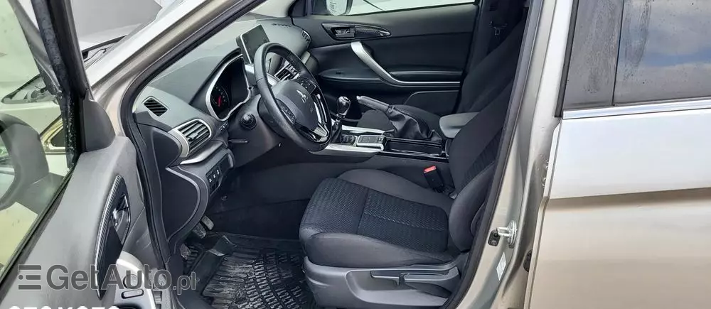 MITSUBISHI Eclipse Cross 1.5 T Invite Plus