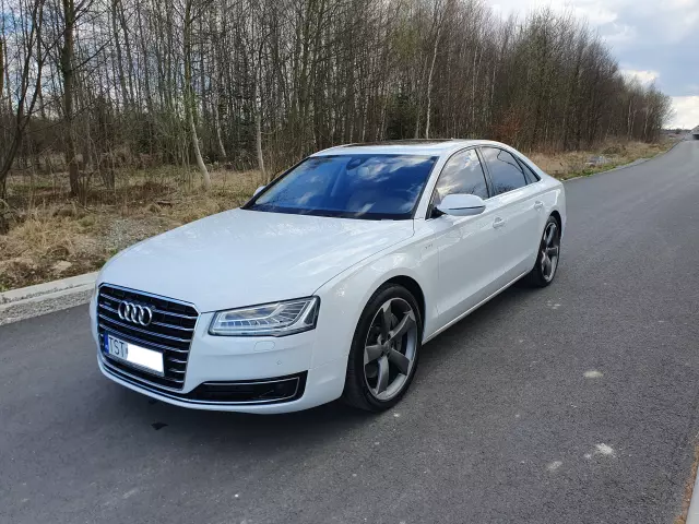 AUDI A8 Tiptronic