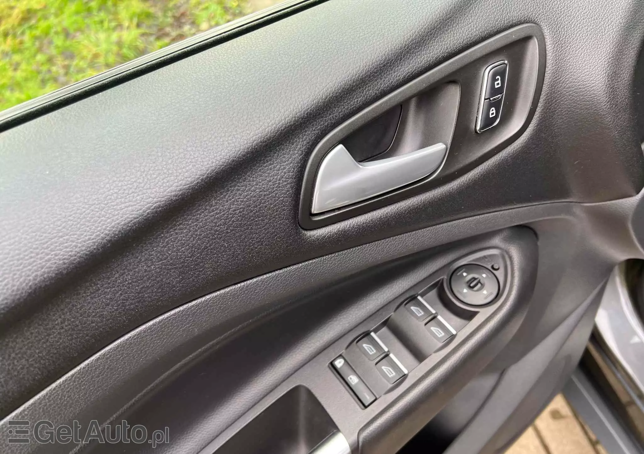 FORD Kuga 2.0 TDCi 4x4 Individual