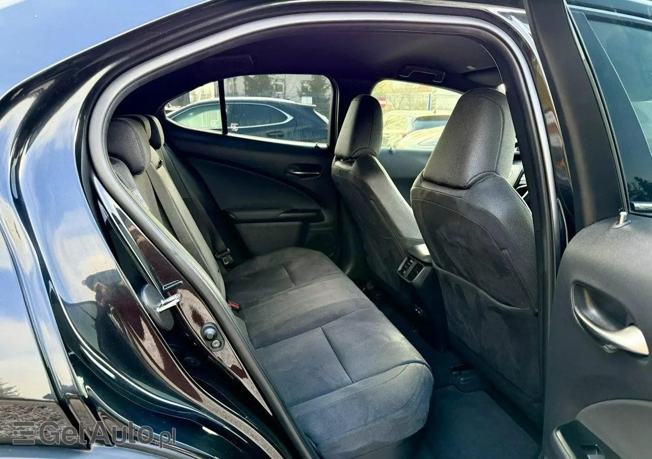 LEXUS UX 250h Elegance 2WD