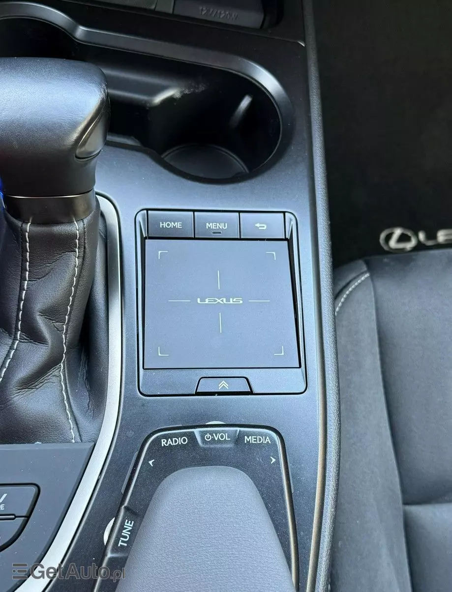 LEXUS UX 250h Elegance 2WD