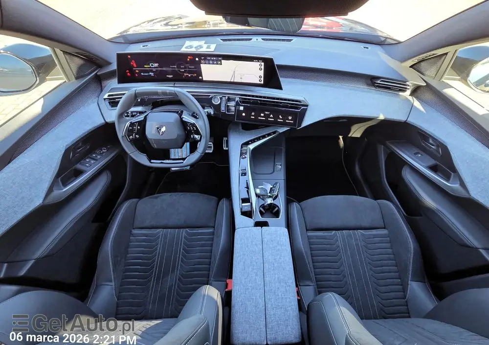 PEUGEOT 5008 1.6 PHEV 195 GT S&S e-DCS7