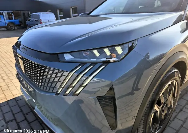 PEUGEOT 5008 1.6 PHEV 195 GT S&S e-DCS7