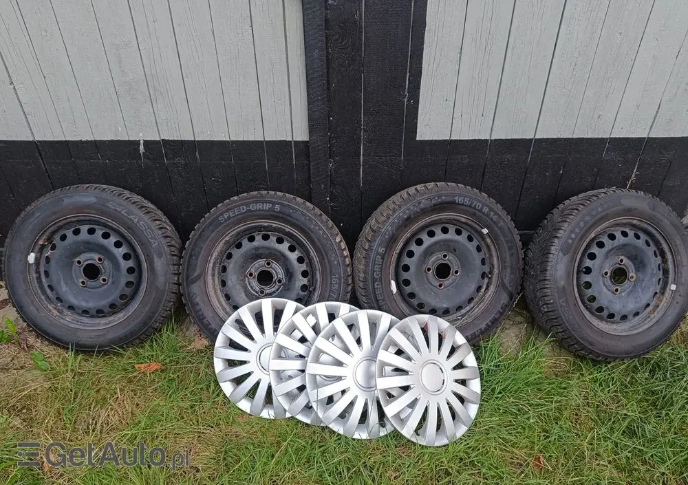 VOLKSWAGEN Up! Street