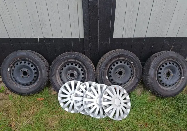 VOLKSWAGEN Up! Street