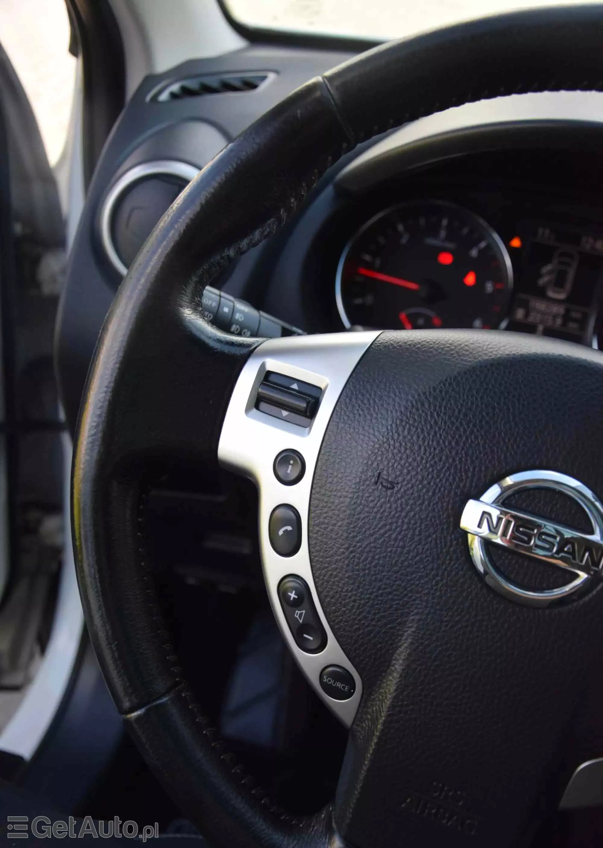 NISSAN Qashqai+2 2.0 dCi Acenta