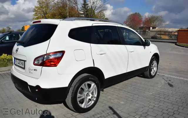 NISSAN Qashqai+2 2.0 dCi Acenta