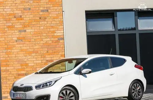 KIA Proceed 