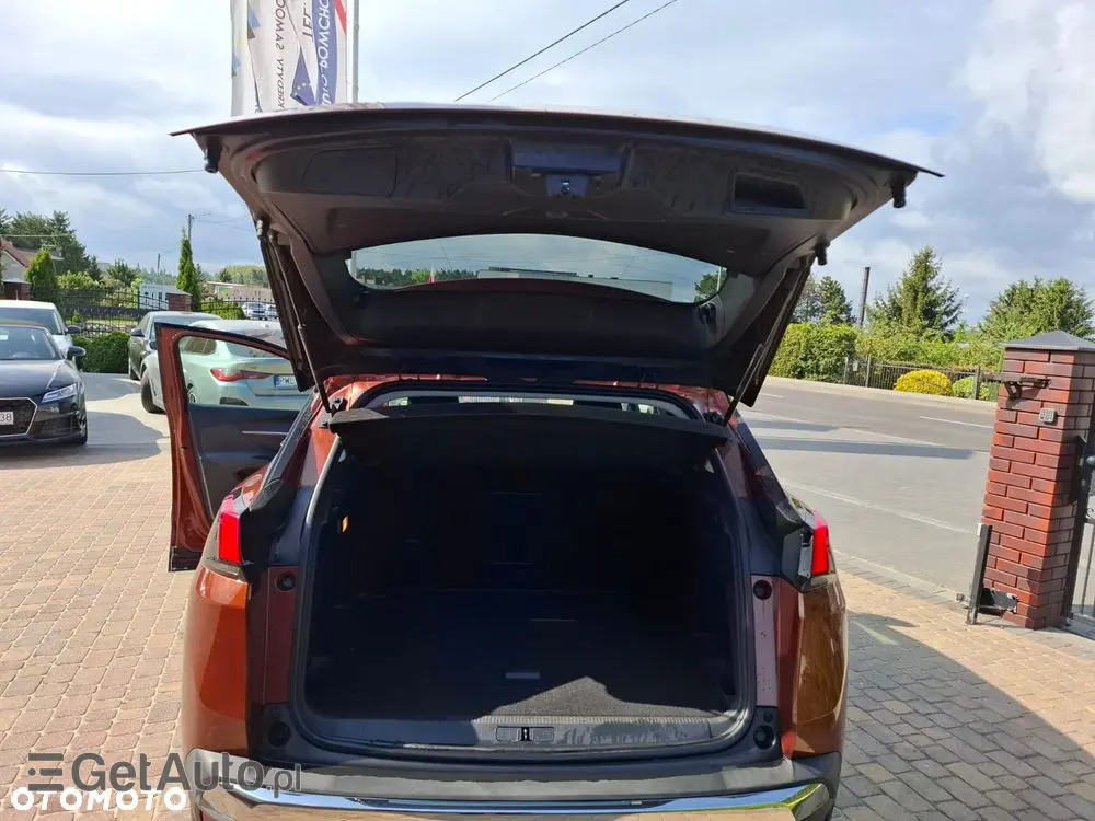 PEUGEOT 3008 BlueHDi 130 Stop & Start EAT8 Allure