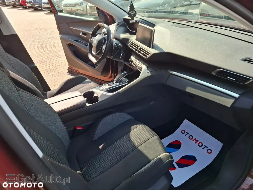 PEUGEOT 3008 BlueHDi 130 Stop & Start EAT8 Allure