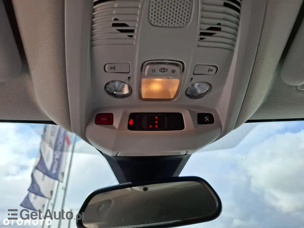 PEUGEOT 3008 BlueHDi 130 Stop & Start EAT8 Allure