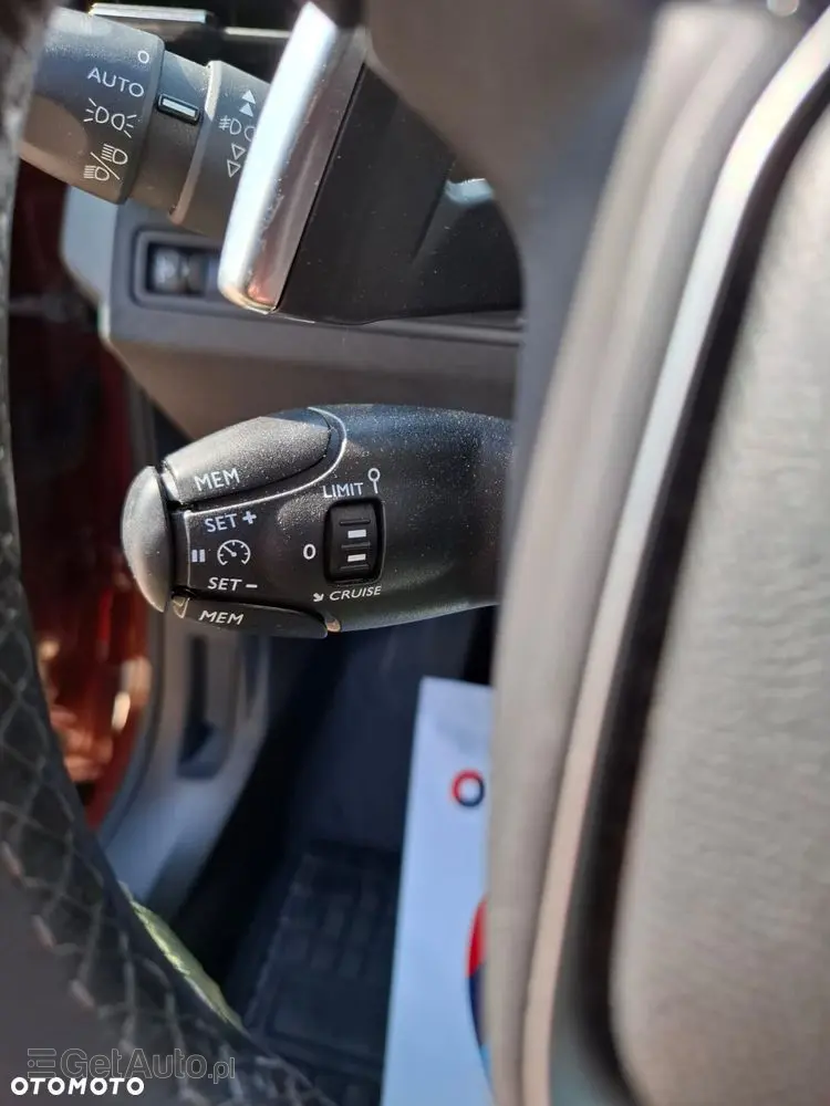 PEUGEOT 3008 BlueHDi 130 Stop & Start EAT8 Allure